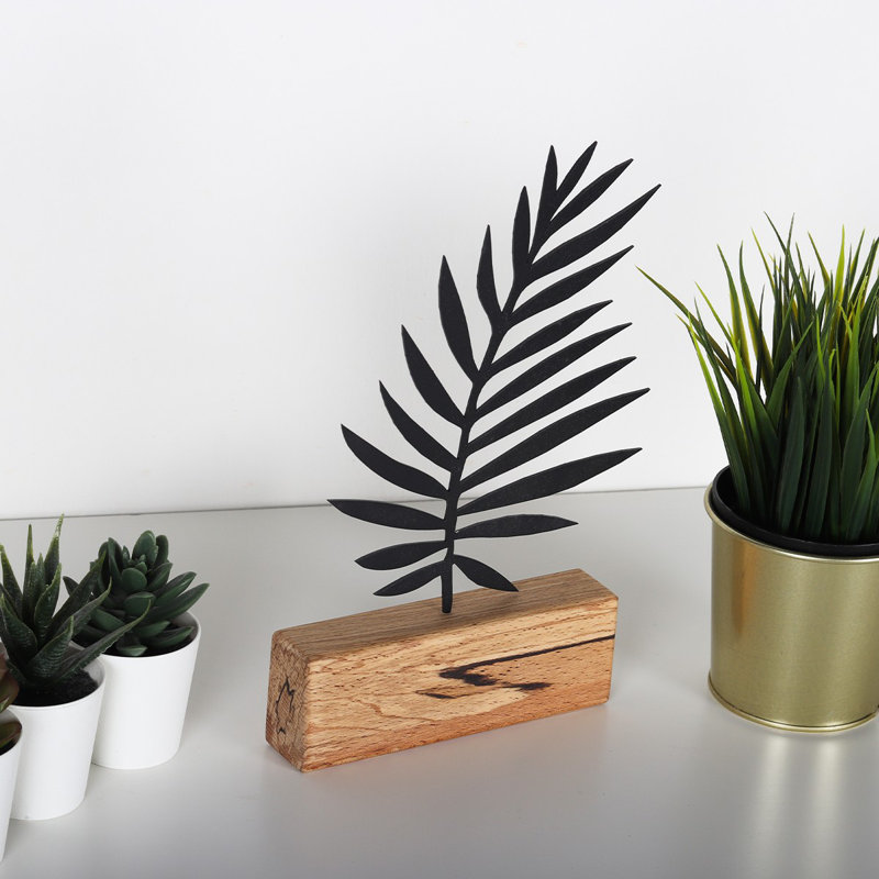 Élégant objet décoratif, métal noir et bois, 6,7 po x 10,6 po x 1,4 po | 100% métal (épaisseur: 0,08 pouce) et base 100% bois véritable | Conception unique avec des variations naturelles de couleur et de texture | Parfait pour la décoration intérieure et les intérieurs modernes