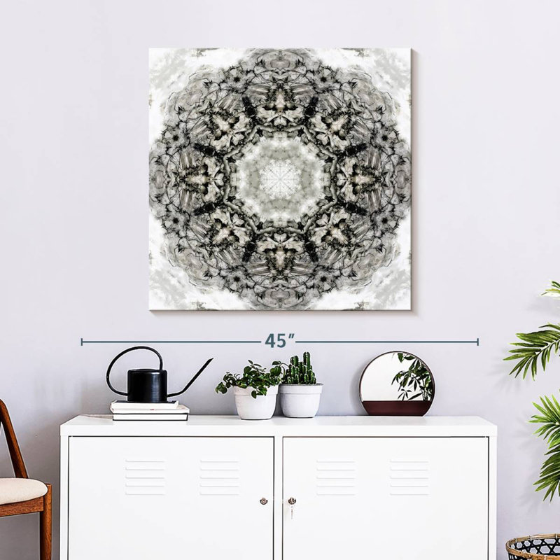 Avery Black White Kaleidoscope II