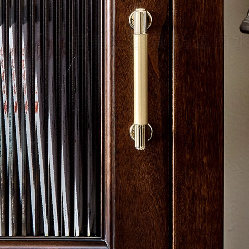 Single-door storage cabinet