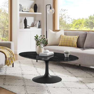 Table basse ovale en marbre Lippa