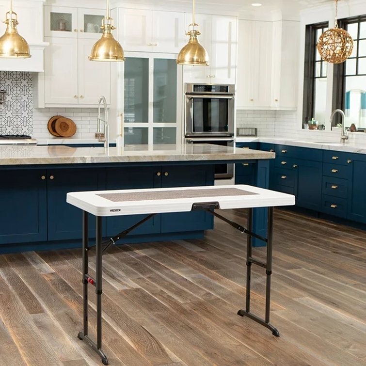  Lifetime Fold-in-Half Adjustable Folding Table, 4 Foot : Home &  Kitchen