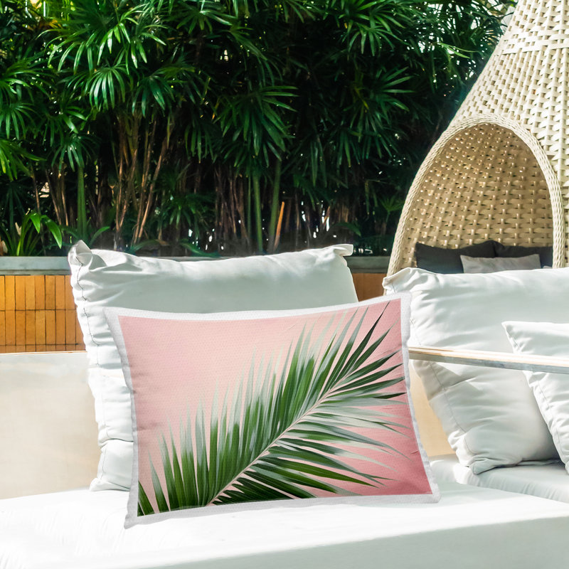 Coussin Whispy Palm Leaf on Pink