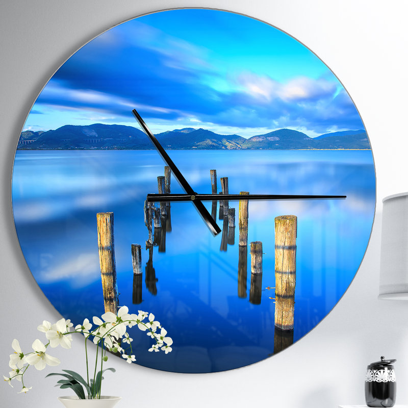 Horloge murale moderne, Moyen