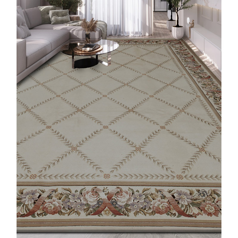 Hand Knotted Area Rug in Ivory