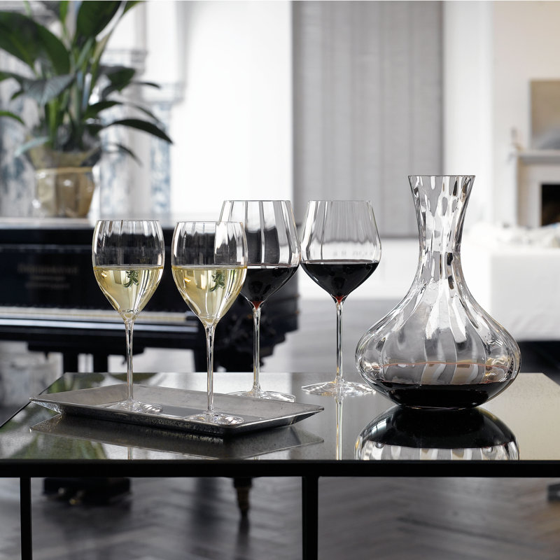 Elegance Carafe 32 fl oz