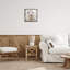 "Spring Spring Bunny", art mural encadré par Stellar Design Studio-1900739967-1900739966