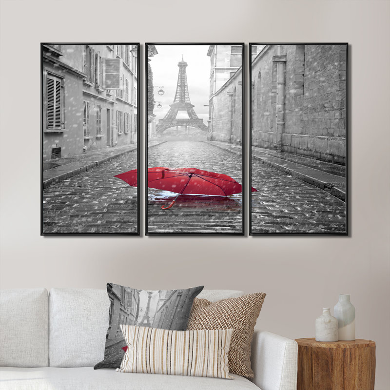 Eiffel View From Paris Street - 3 pièces, cadre photo flottant sur toile, H 28 po x l 36 po x P 1 po, Cadre blanc
