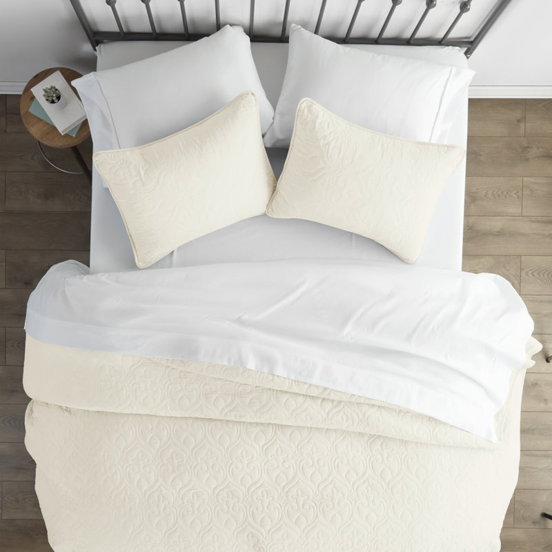 Ivory Full Microfiber Quilted Coverlet Set