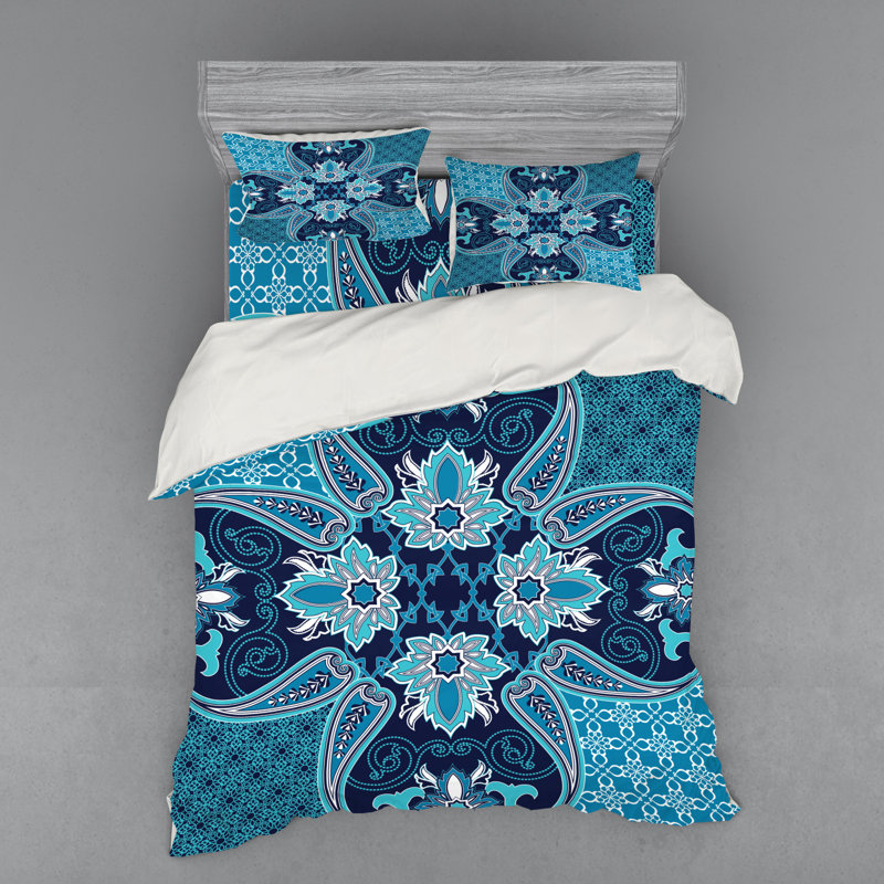 Traditional Polyester Damask Duvet Cover, Queen Duvet Cover + 3 Additional Pieces