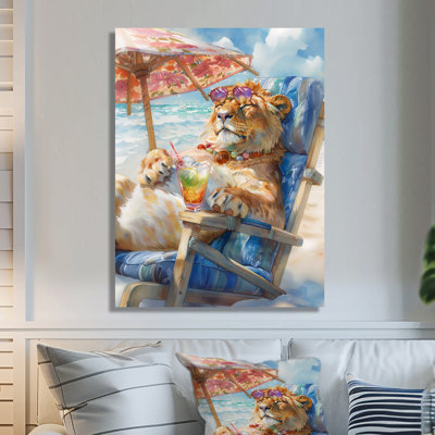 «Lion Relaxing On The Beach I - Coastal Animal», reproduction d'art mural