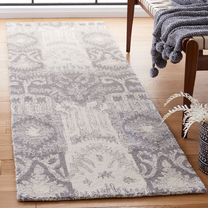 Ikat Hand Tufted Wool/Cotton Ikat Rug in Ivory/Gray, Runner 2'3" x 8'