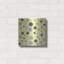 «Fade To Grey Dark and Light Grey and White Dots» par Sabrina Balbuena, art mural en métal