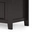 Banc de rangement en bois massif pour entrée Amherst-331437975