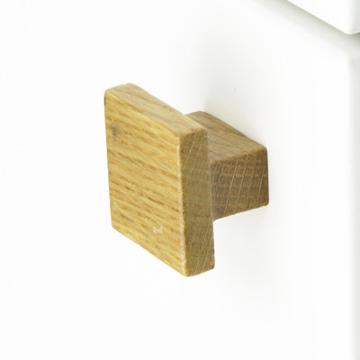 1 3/8'' Length Square Knob
