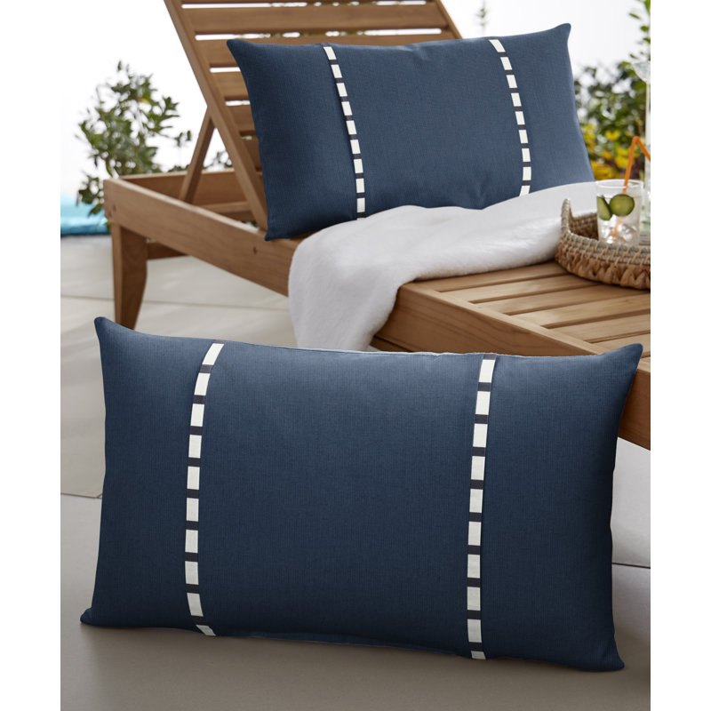 Coussin Keegan, 12 po x 18 po, Tissage uni palette indigo Sunbrella®