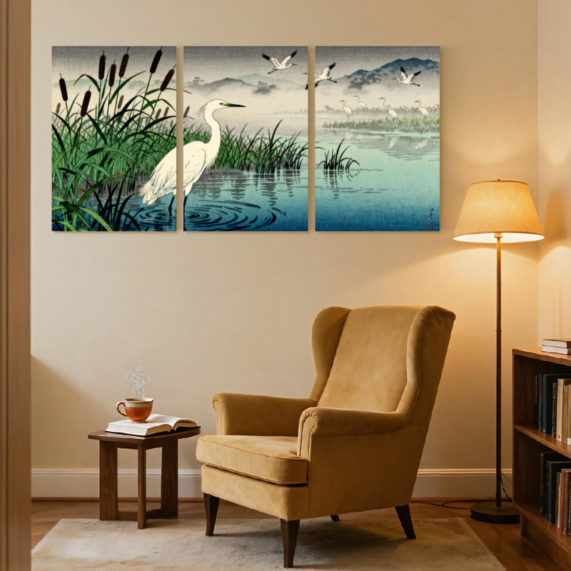 Héron blanc dans un marais avec oiseaux volants, ensemble de 3 impressions sur toile, H 36 po x l 72 po