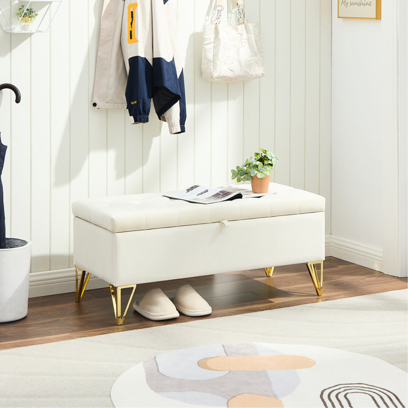 Banc de rangement rectangulaire pour la chambre à coucher et le vestibule - Velours beige, pieds fermes en acier inoxydable doré, option intérieure substantielle, capacité de rembourrage stable