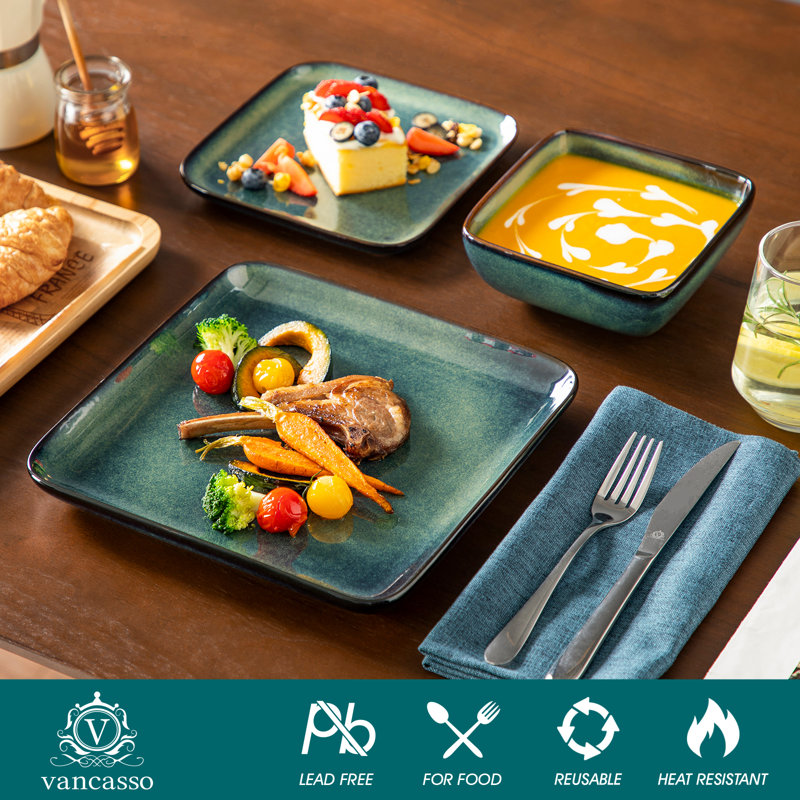 4 Piece Stoneware Dinnerware Set - Service for 4, Green