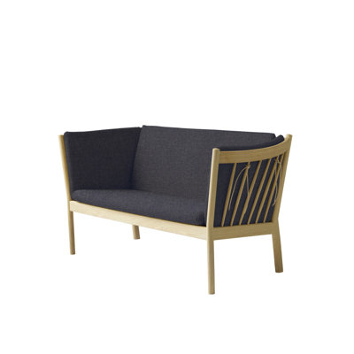 J148 Loveseat