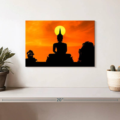 Silhouette de grand Bouddha Adella