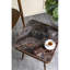 Table d'appoint carrée 17,3 x 17,3 x 18 po avec plateau en verre, motif marbré et pieds en fer doré