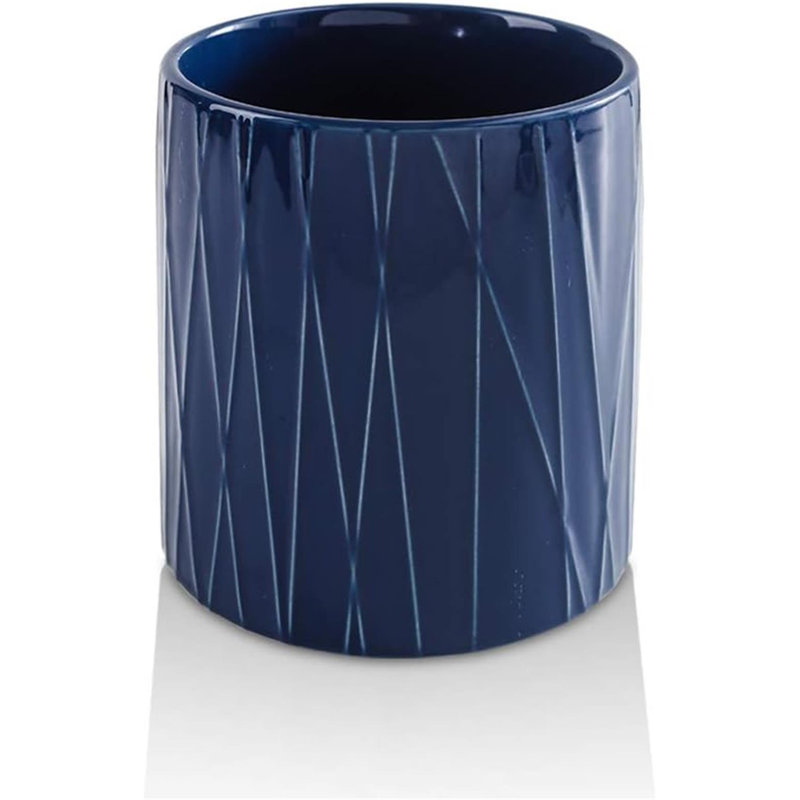 Grande vaisselle en céramique et pots de poterie