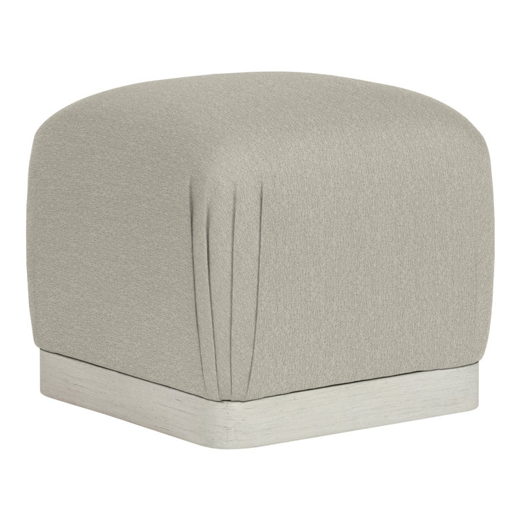 Nola Ottoman