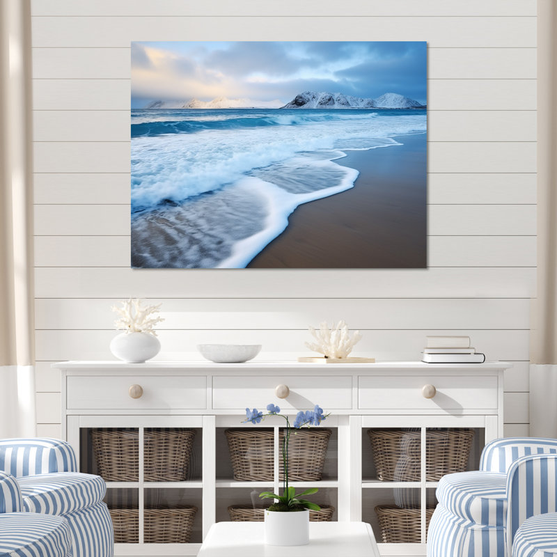 Vague blanche calme sur la plage côtière III - art mural plage, Cadre d'angle fermé noir, H 30 po x l 40 po x P 1,5 po