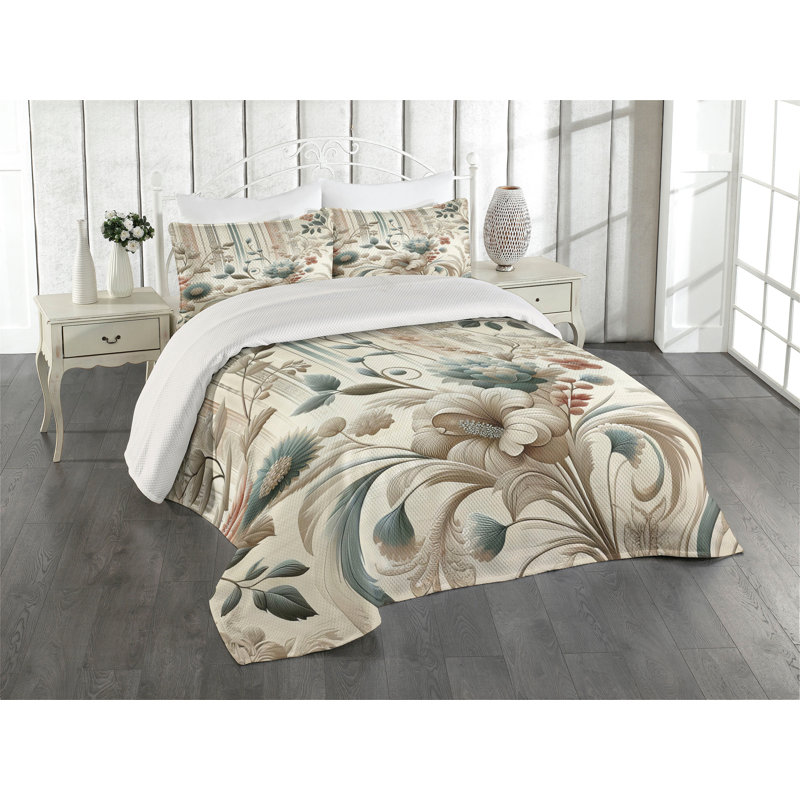 Polyester Floral Coverlet, Queen Coverlet + 2 Standard Shams