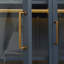 Vitrine de 76,75 po de hauteur avec portes en verre et lumières DEL-938334194
