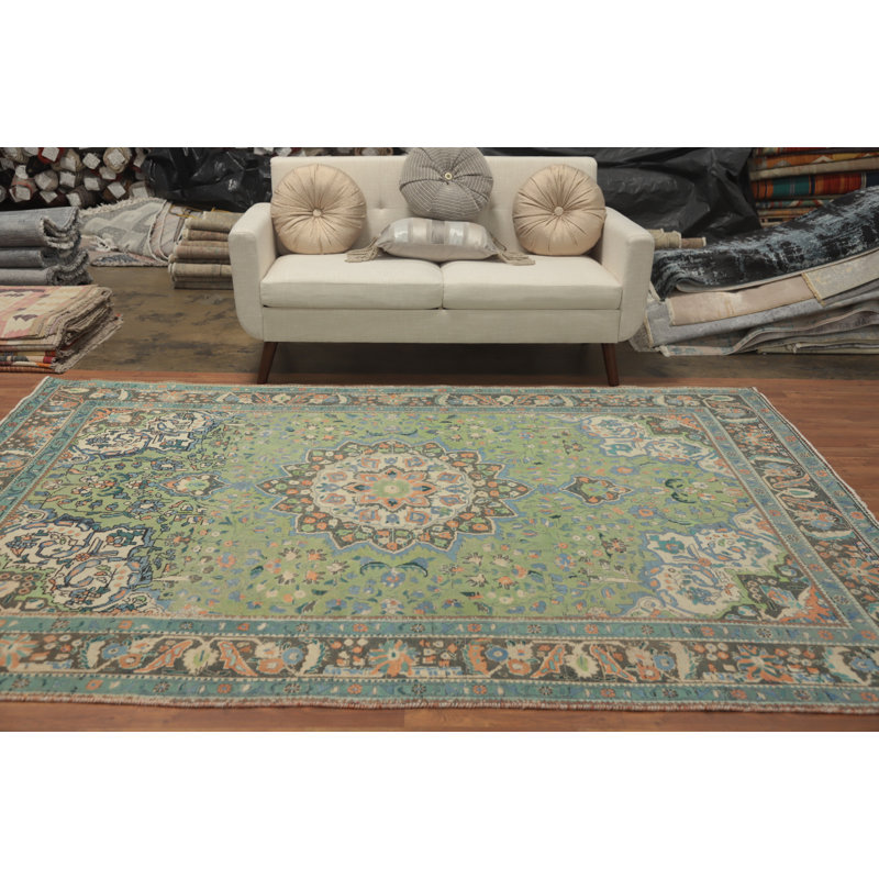 Tapis vert floral traditionnel 7 x 9