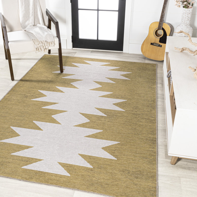 Savoy Minimalist Geometric Machine-Washable Moss/Cream Rug, Rectangle 5'3" x 8'