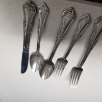 Azalea 45 Piece Everyday Flatware Set – Oneida