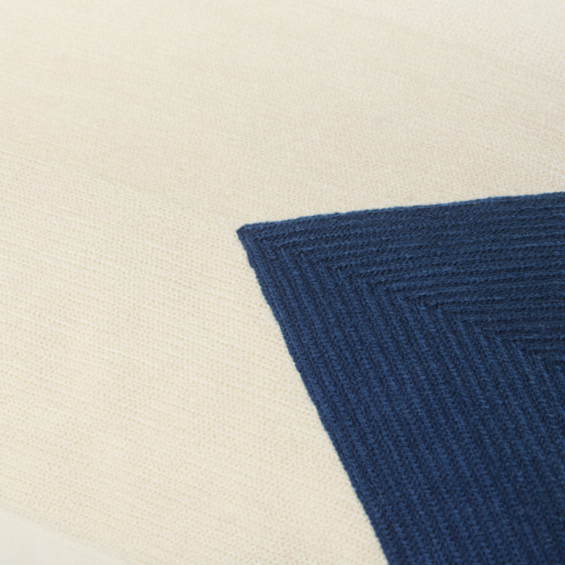 Coussin décoratif Kensli Curvea, Carré 20 po, Duvet de canard, Bleu