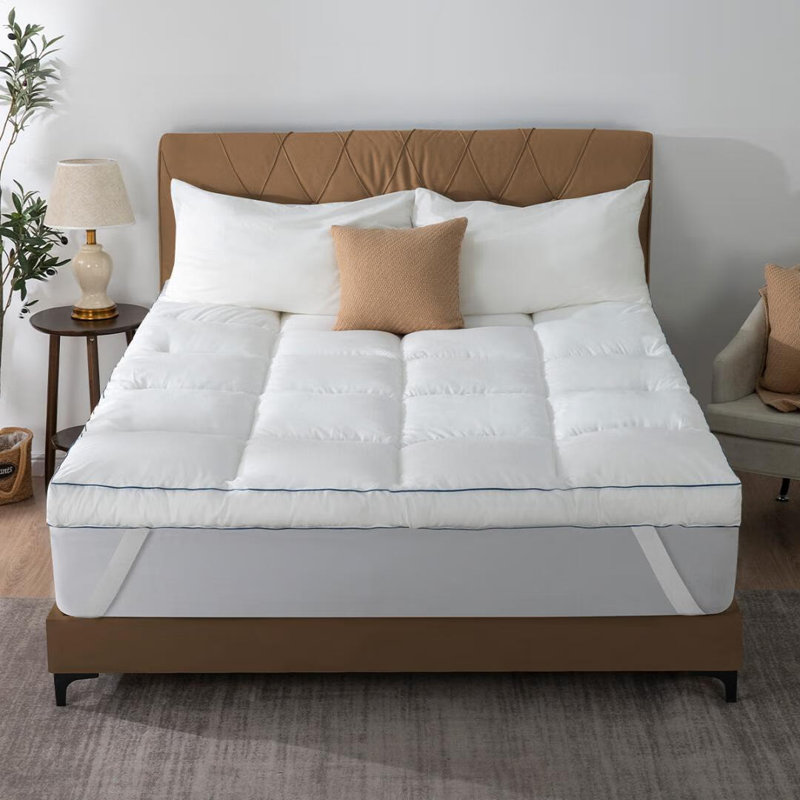 White Full Plush Down Alternative Mattress Topper