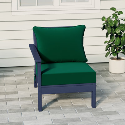 Chaise avec accoudoirs profonds à gauche avec coussins