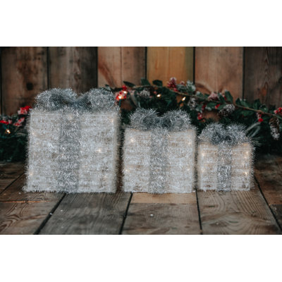 Christmas Figurines & Collectibles