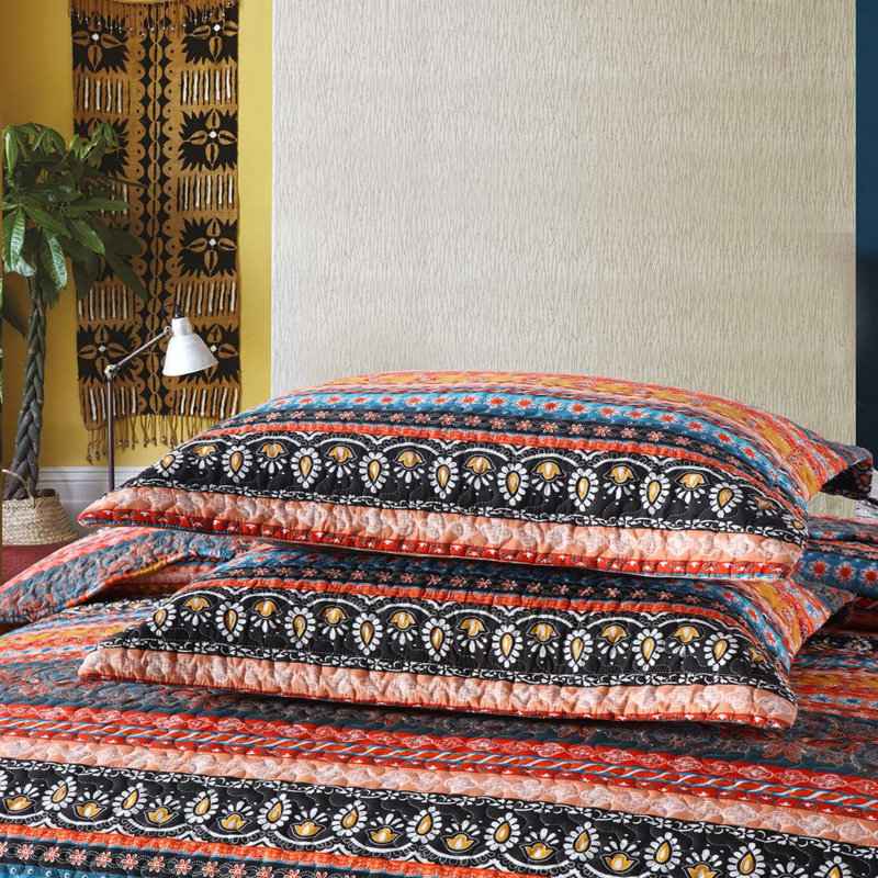 King Size Multicolor Polyester Bohemian Quilt Bedspread Set