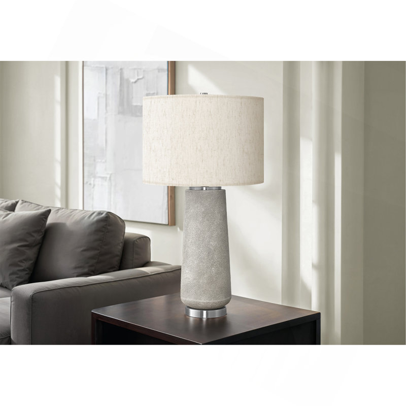 Lighting, H 29 po, lampe de table, résine grise, abat-jour ivoire / crème, moderne