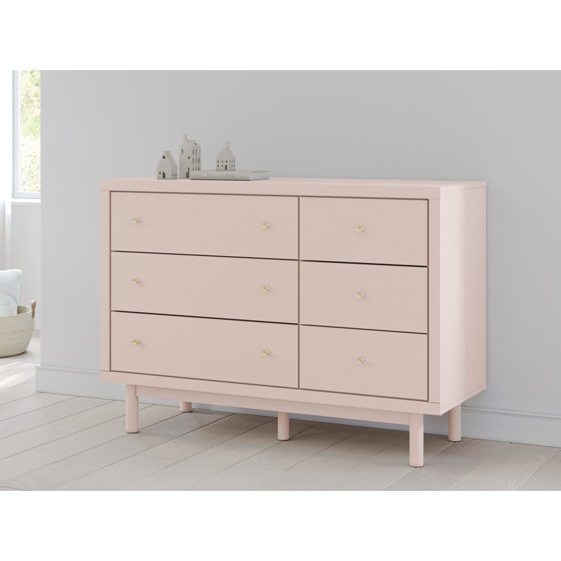 Luwana Dresser