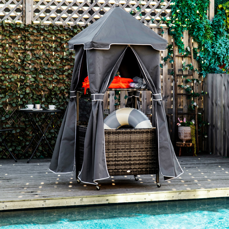 Outsunny Outdoor Towel Valet Caddy