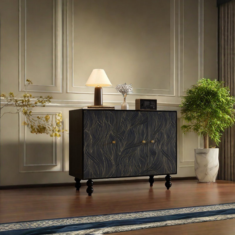 Armoire de rangement à trois portes avec design artistique