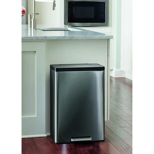 Rubbermaid Premier Series II 12.4-Gallons Charcoal Resin Kitchen