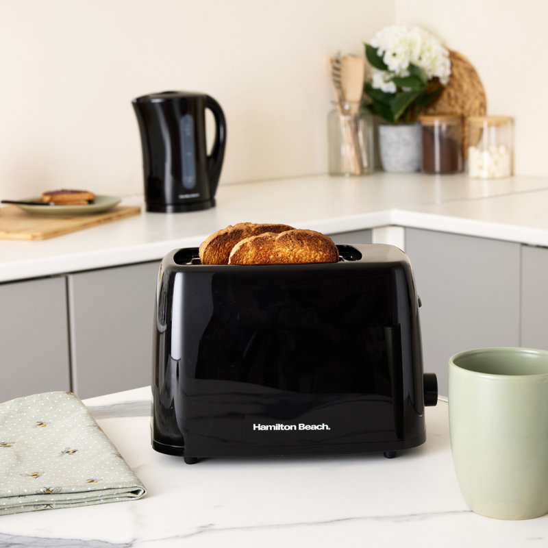 Hamilton Beach Essential 1.7L Plastic Electric Kettle, Black
