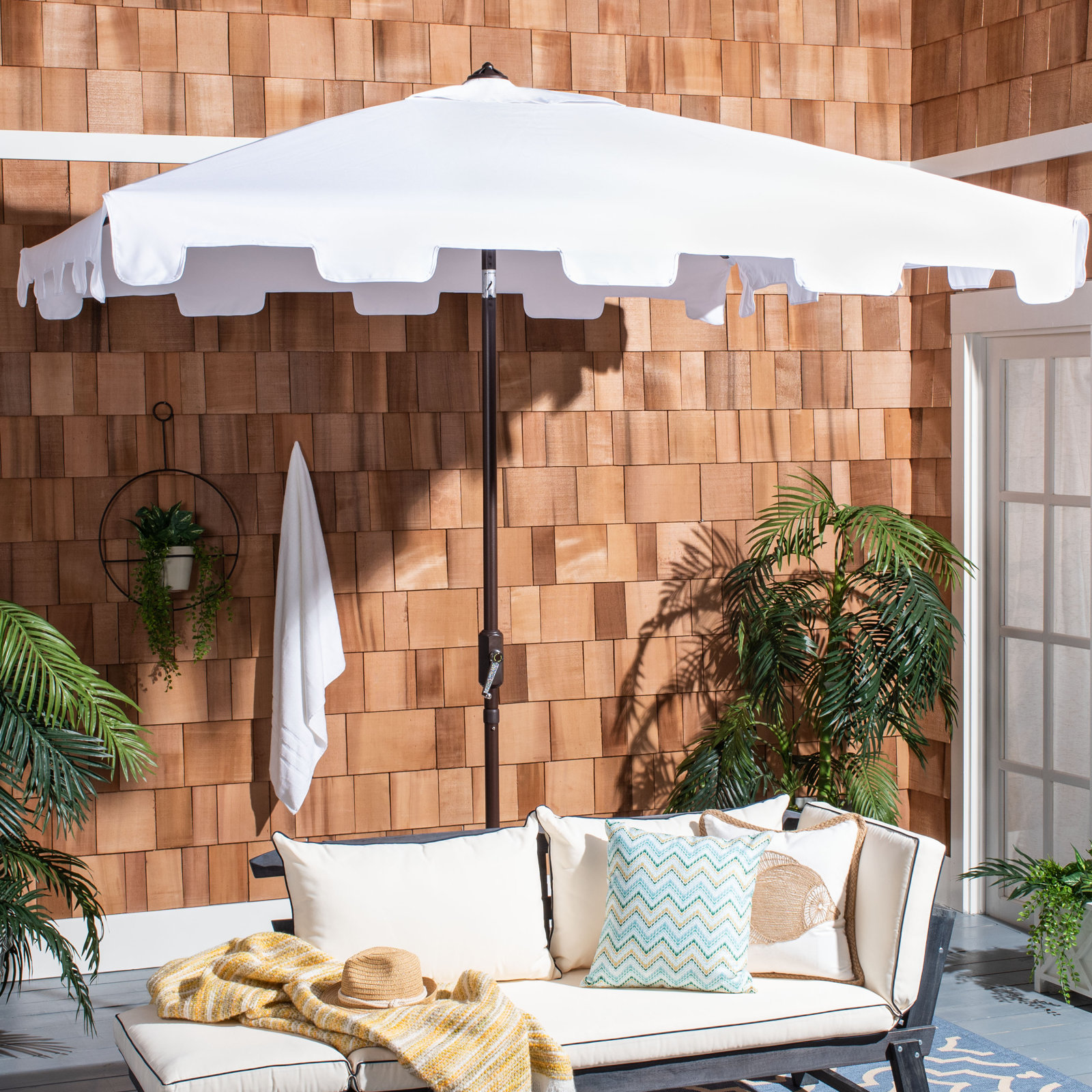 Towerside 7.5' Umbrella, White