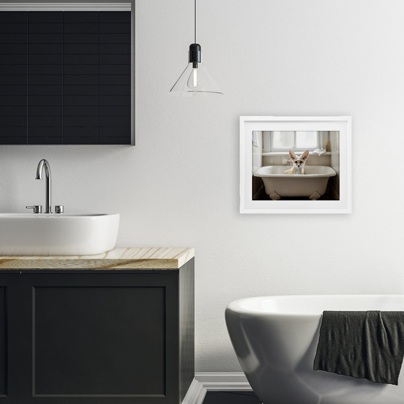 «Big Ear Fox Bath Time», reproduction sous verre encadrée, design par Sasha, H 13 po x l 16 po, Cadre blanc côtier