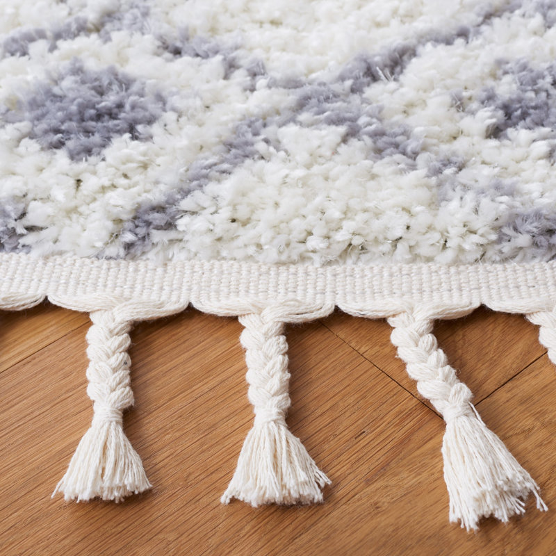 Akifumi Fringe Shag Performance Southwestern Rug, Round 6'7"