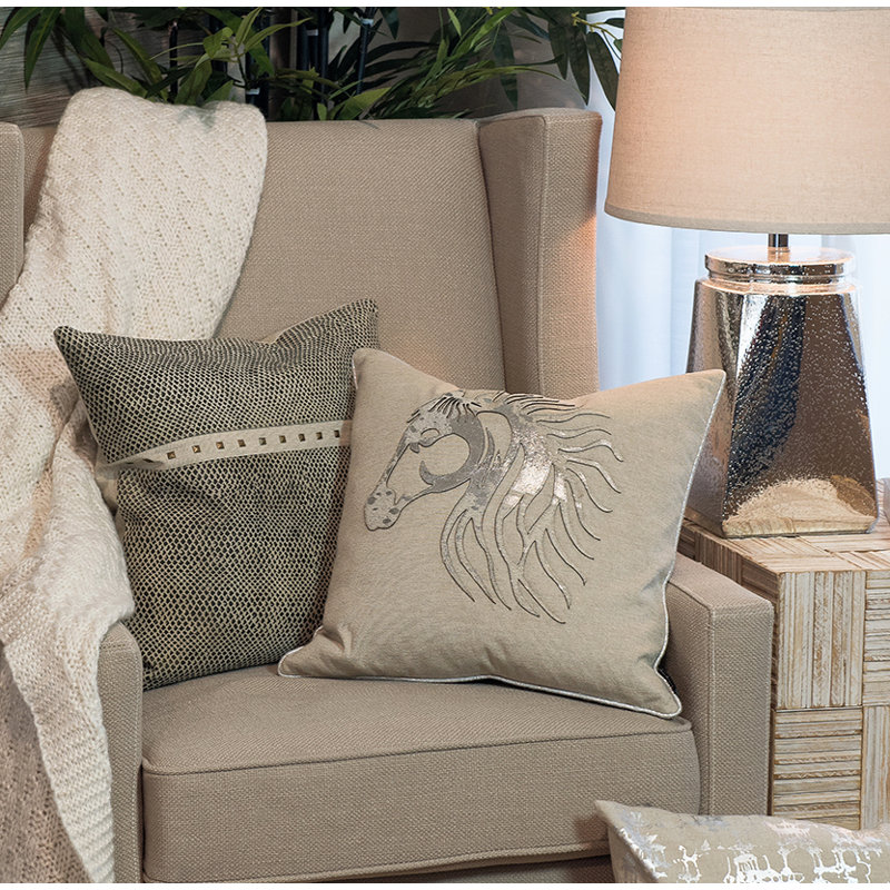 Coussin décoratif Charboneau