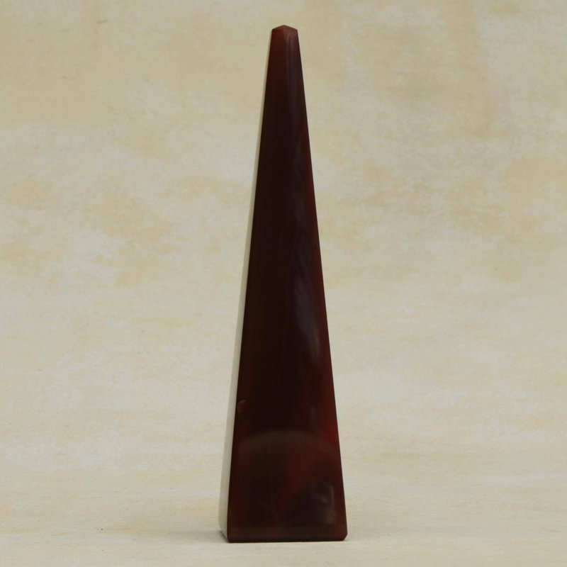 Sculpture gemme mystérieux obelisk agate Broadstairs