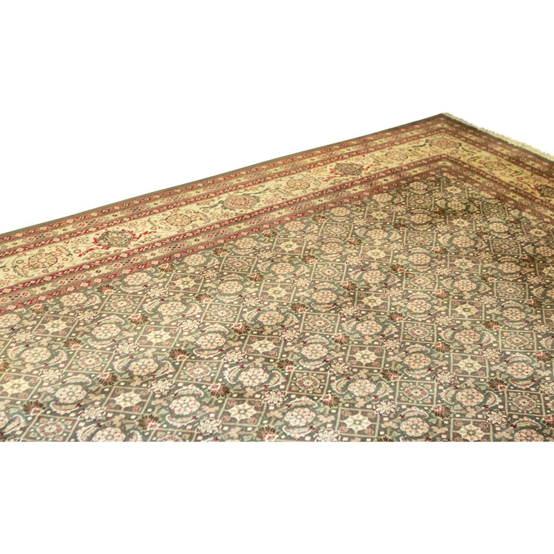 Tapis vert olive et beige noué à la main de haute qualité